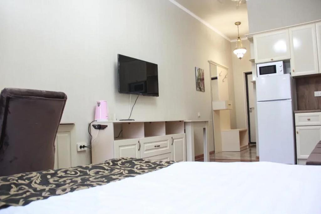 Gold Boutique Hotel Алма Ата Екстериор снимка
