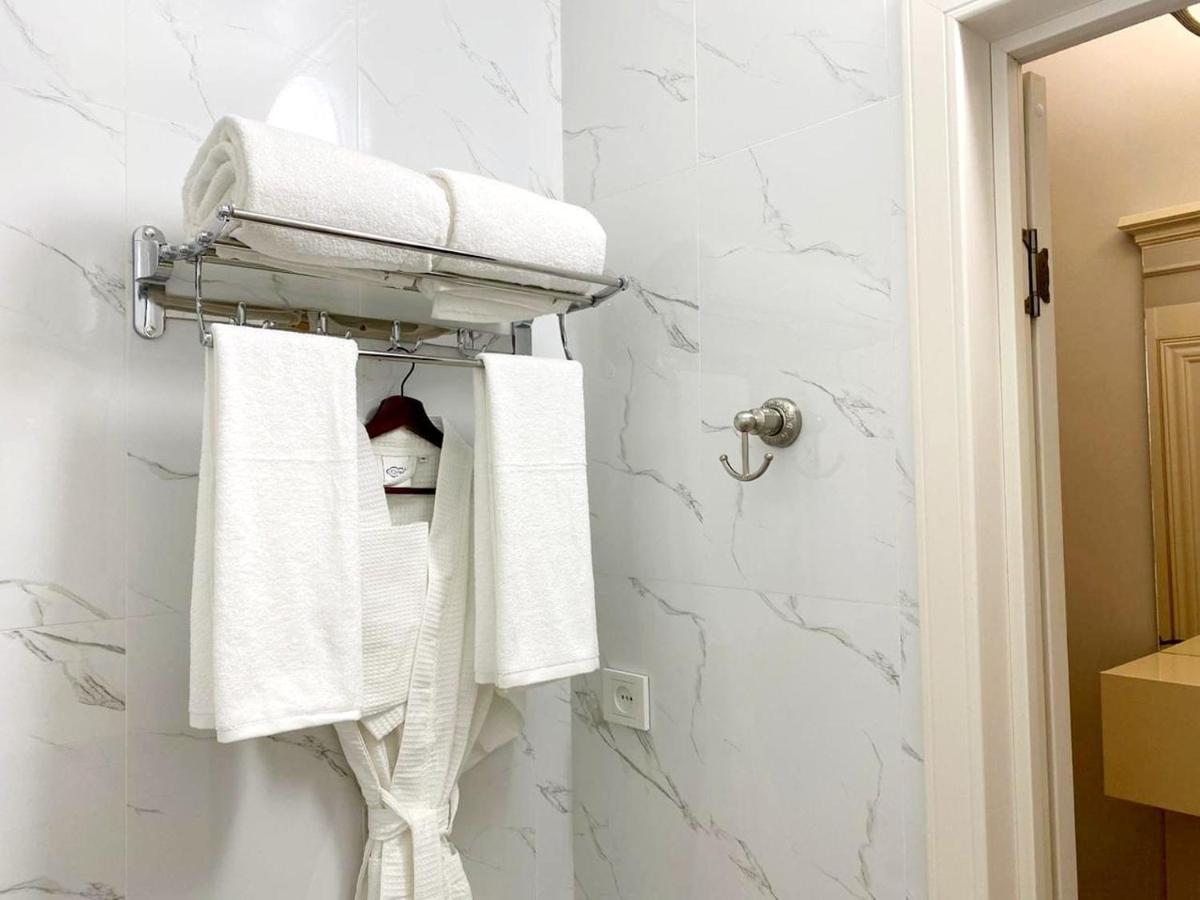 Gold Boutique Hotel Алма Ата Екстериор снимка