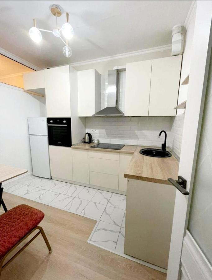 Gold Boutique Hotel Алма Ата Екстериор снимка