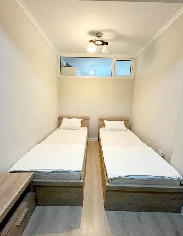 Gold Boutique Hotel Алма Ата Екстериор снимка