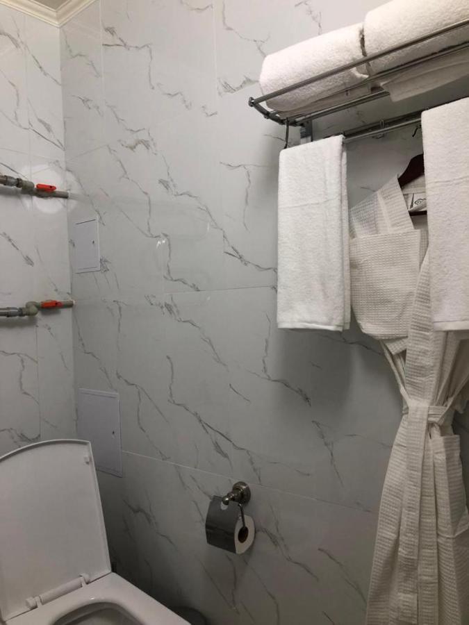 Gold Boutique Hotel Алма Ата Екстериор снимка