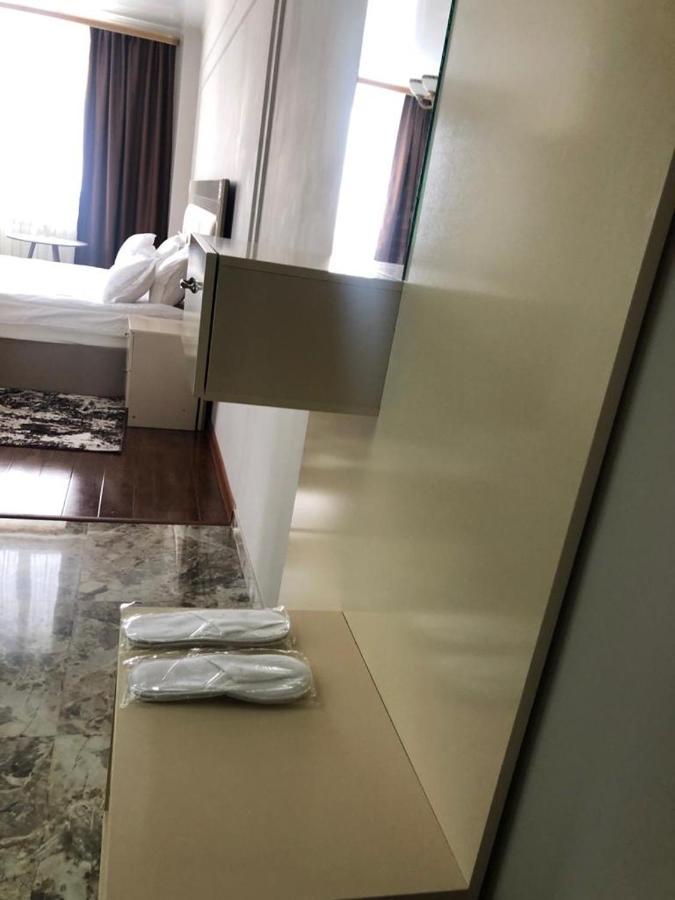 Gold Boutique Hotel Алма Ата Екстериор снимка