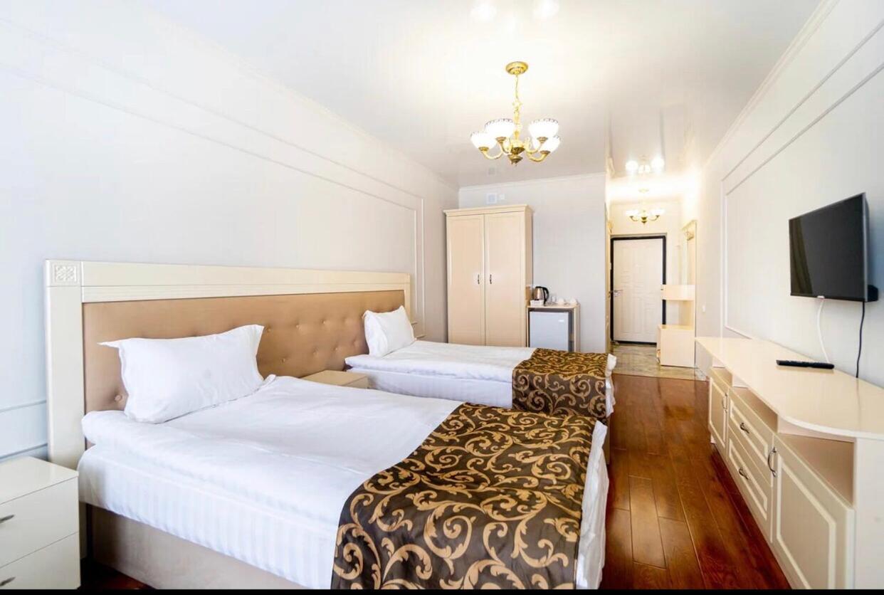 Gold Boutique Hotel Алма Ата Екстериор снимка