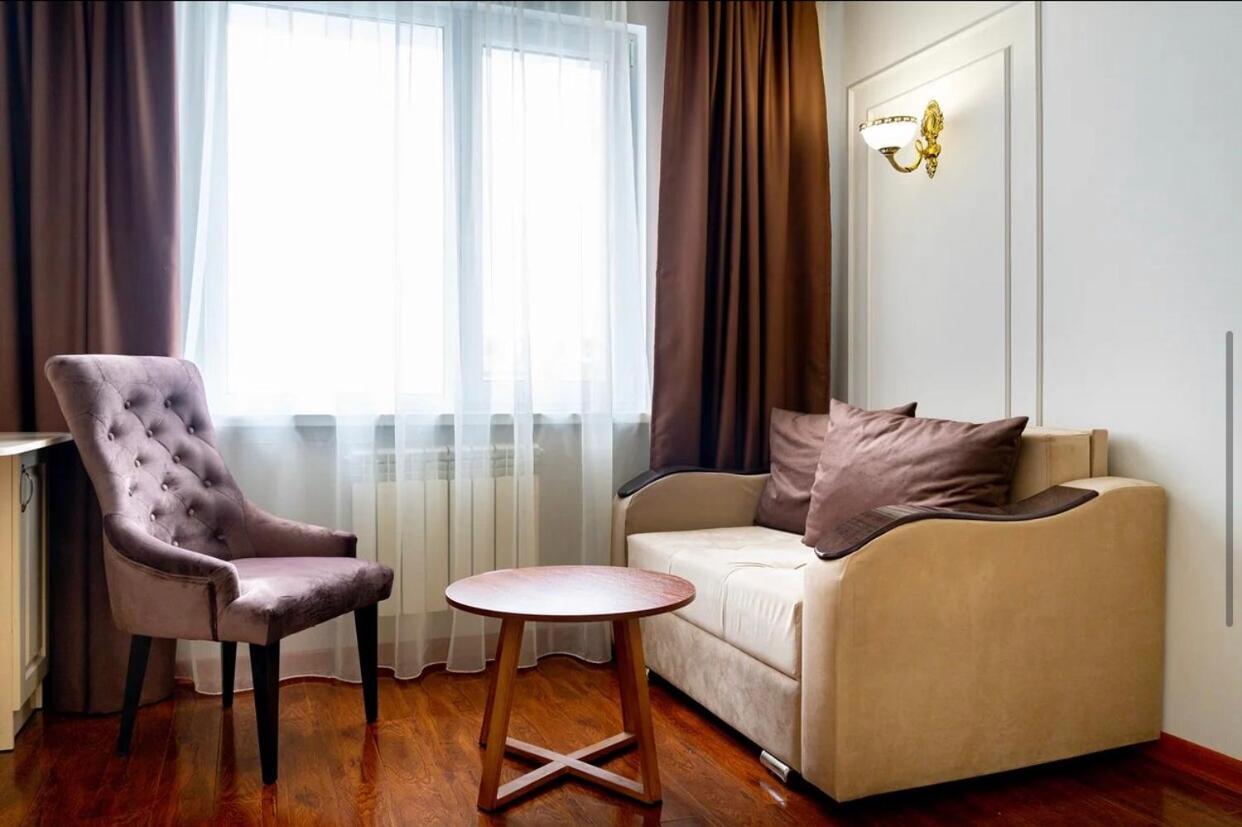 Gold Boutique Hotel Алма Ата Екстериор снимка