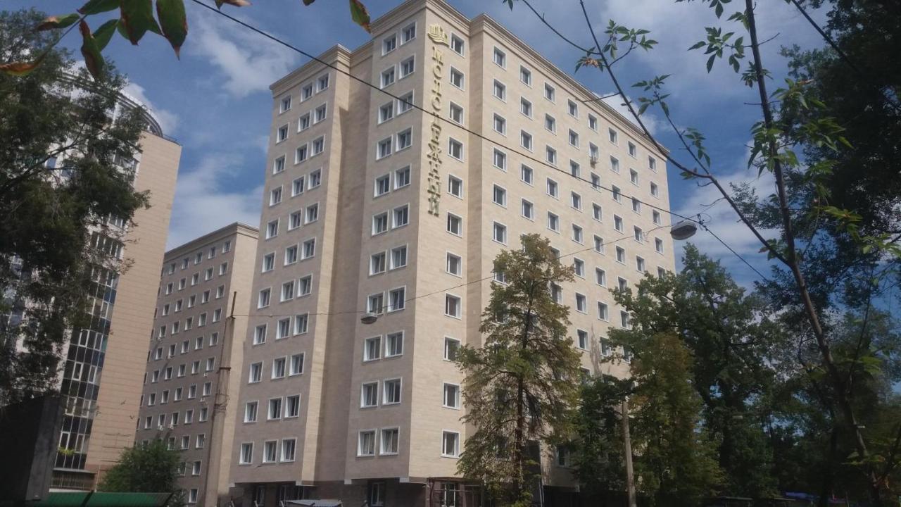 Gold Boutique Hotel Алма Ата Екстериор снимка